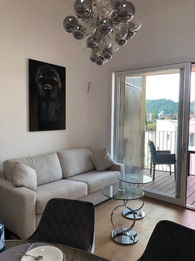 Ferienwohnung Laveno Exterior foto